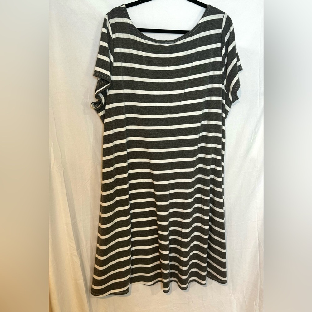 Lane Bryant Plus Size A-Line Grey/White Striped Dress Size 22/24 - Picture 5 of 8